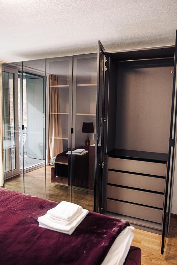 House On Lake/ Hl Appartement